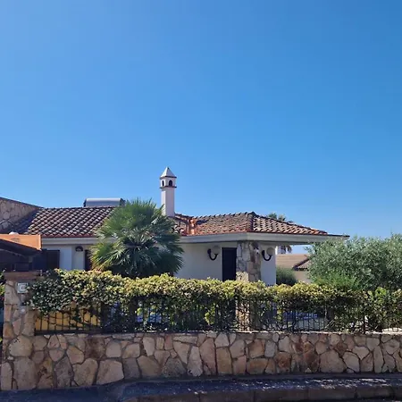 Casa vacanze Domus Luxi Porto Frailis *
