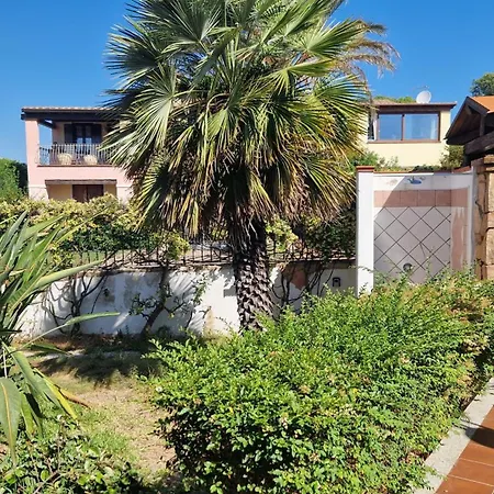 Domus Luxi Porto Frailis