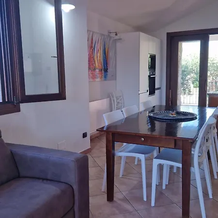 Domus Luxi Porto Frailis *